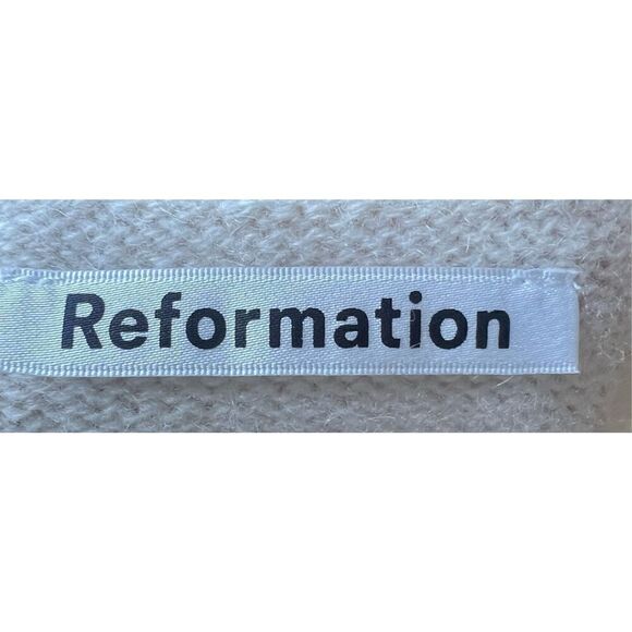 Reformation Cream 100% Cashmere Tank Top NWOT Size Medium - Picture 3 of 4